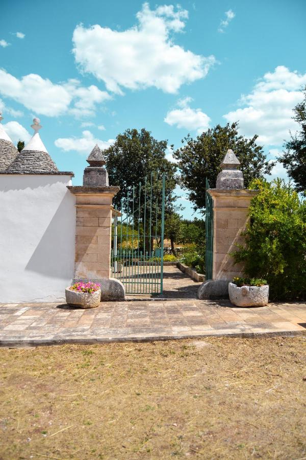 Trulli Sul Vignale In Masseria Santalachicca Martina Franca Exterior photo