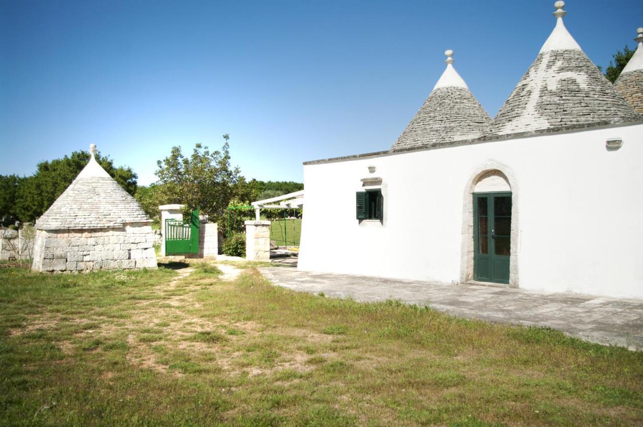 Trulli Sul Vignale In Masseria Santalachicca Martina Franca Exterior photo